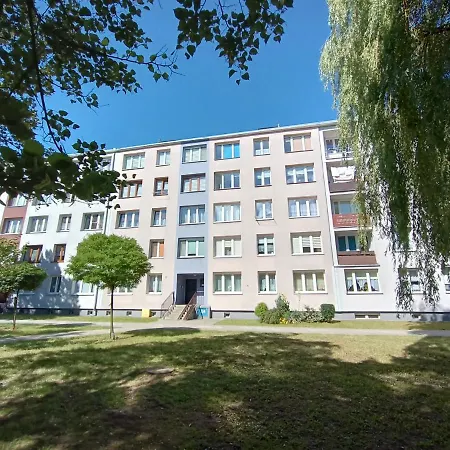 Krysztalowy 公寓 *