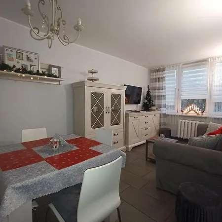 Krysztalowy 아파트